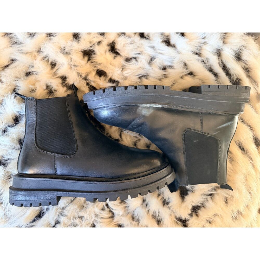 ASOS DESIGN Black Chunky Chelsea Boots Ankle Boots